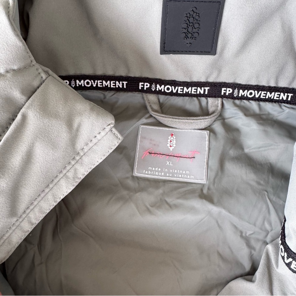 NWT Free People FP Movement All Prepped Ski Quilted Jacket Green Gray XL - Picture 7 of 14